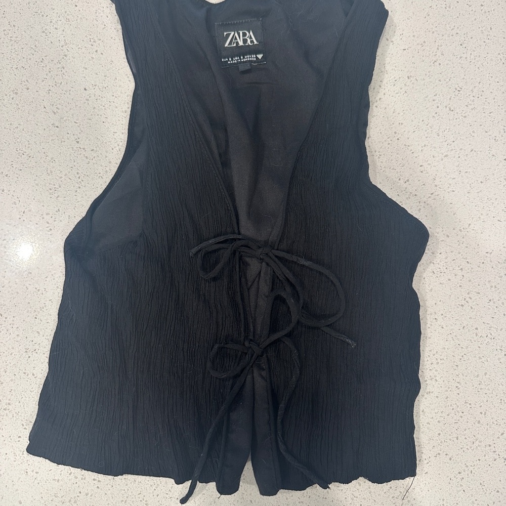 Zara Women's Tie-Front Top